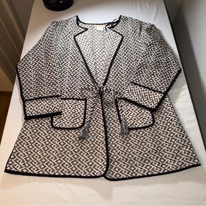 Sweet Magnolia Elegany Black and White Women's Jacket